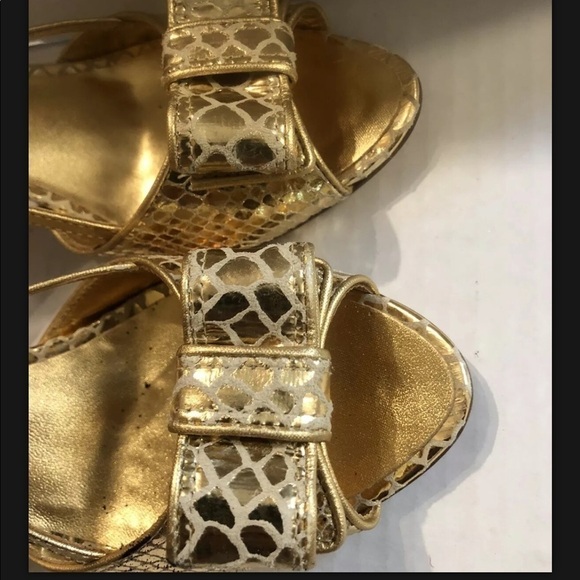 BCBGMAXAZRIA Gold Sexy Sandals Size 6.5B - Picture 3 of 6